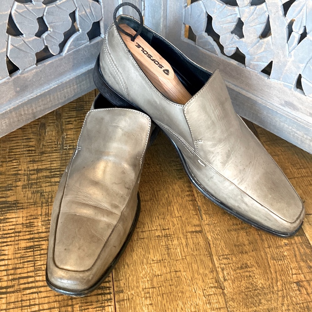 Mikekonos Mens Grey Loafer Size 10